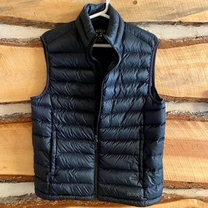 Red Head puffer vest purchased from Cabela’s. Size Medium